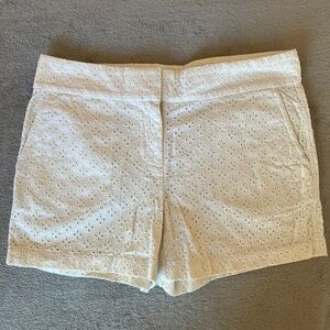 Vineyard Vines White Eyelet Shorts 6